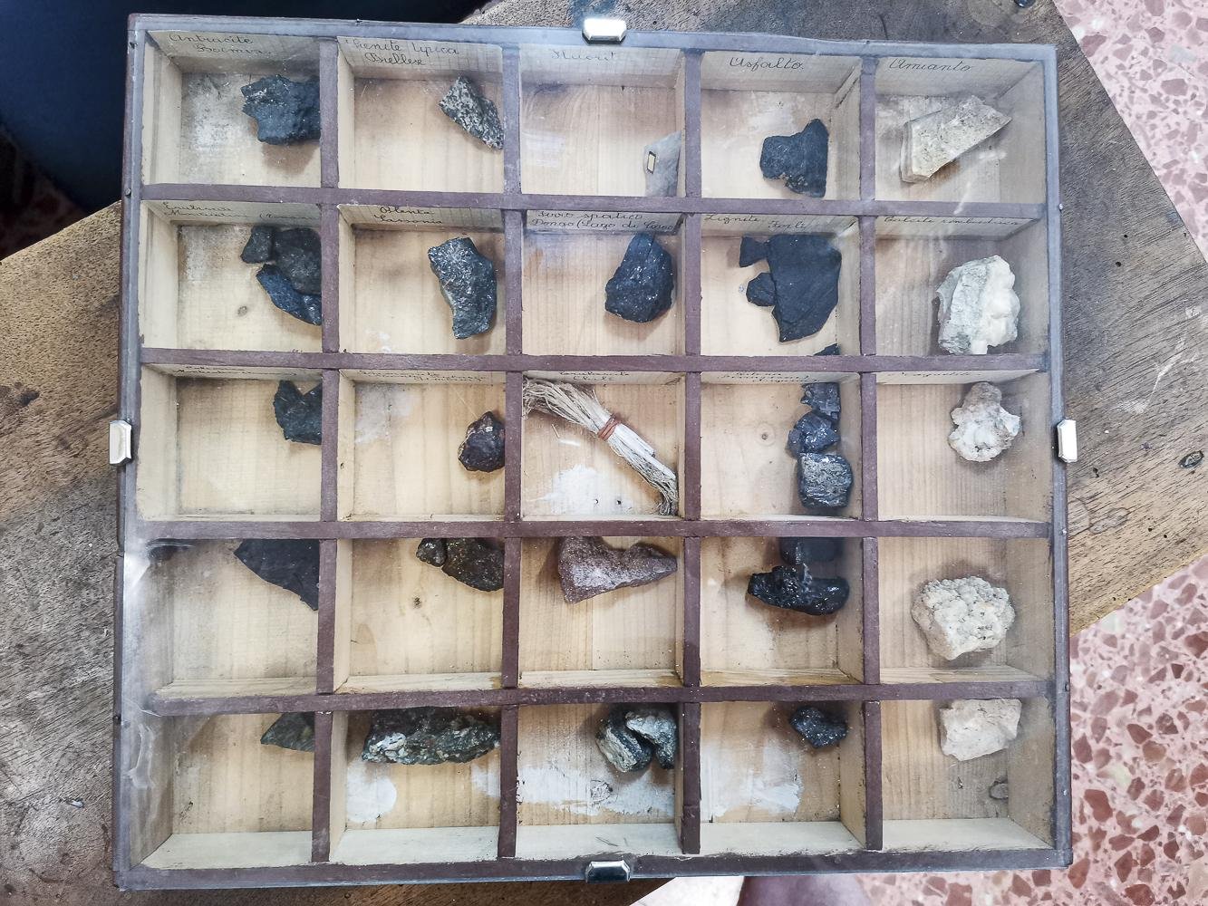 Display Cases with Various Minerals, Set of 4