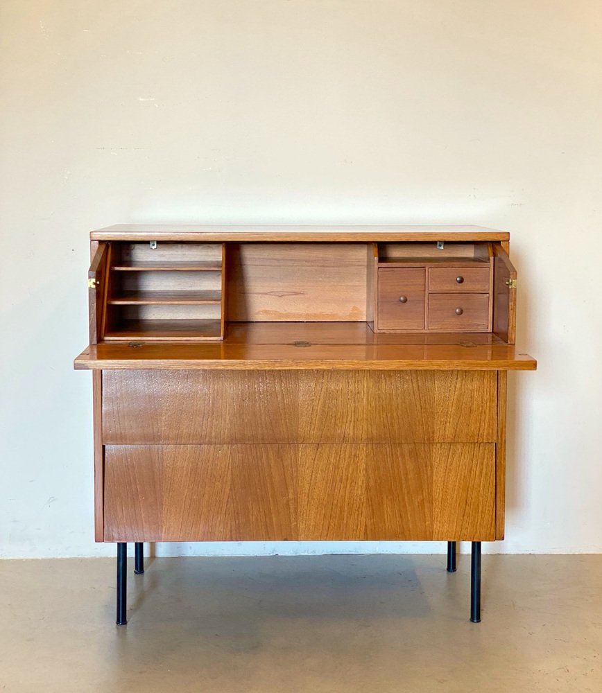 Dresser from Isa Bergamo, 1960s-NPC-1264282