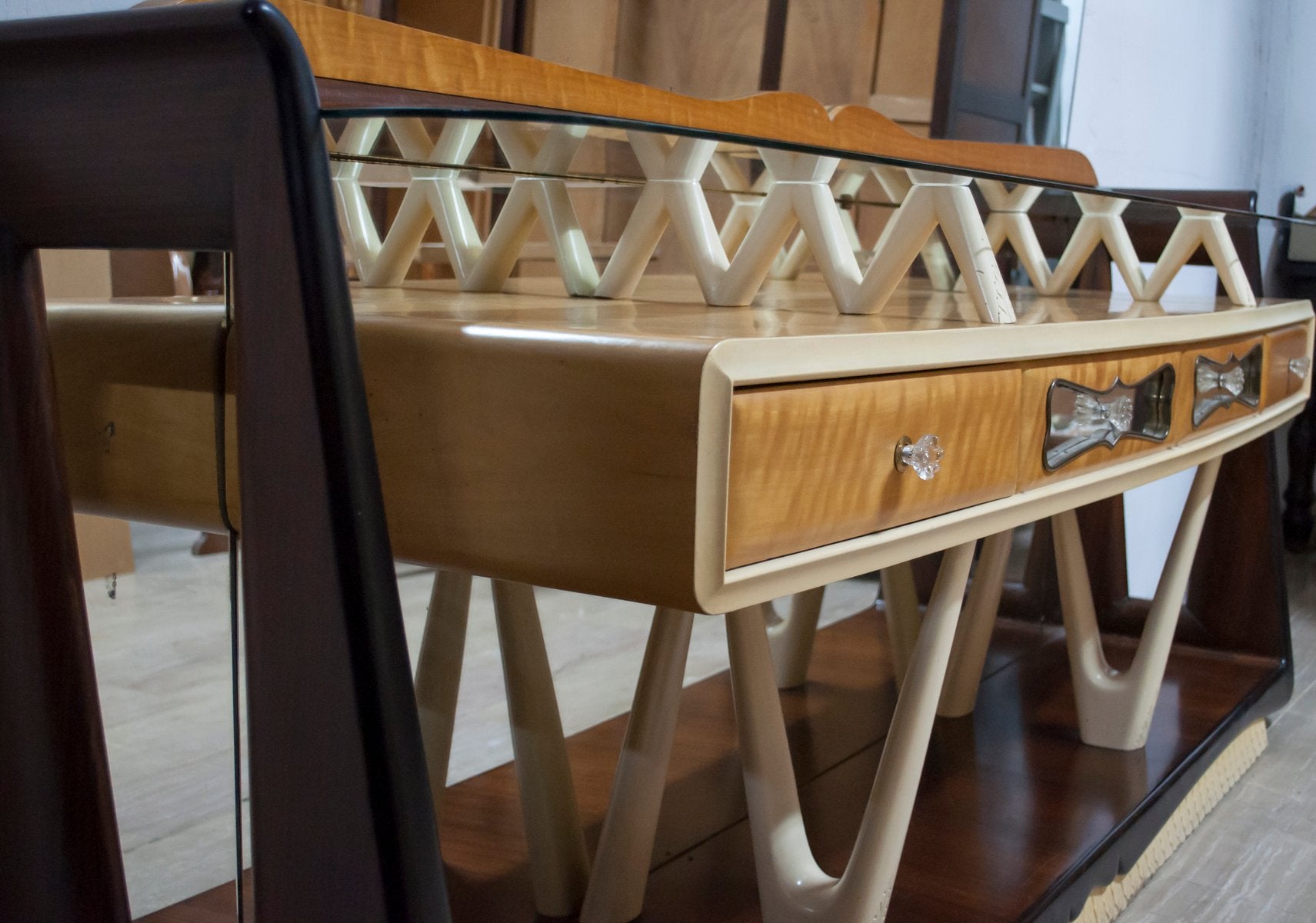 Dressing Table by Osvaldo Borsani, 1950s