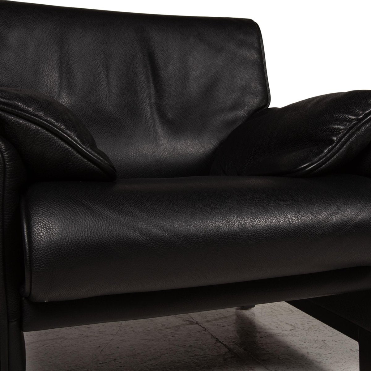 DS 14 Leather Armchair Black from de Sede