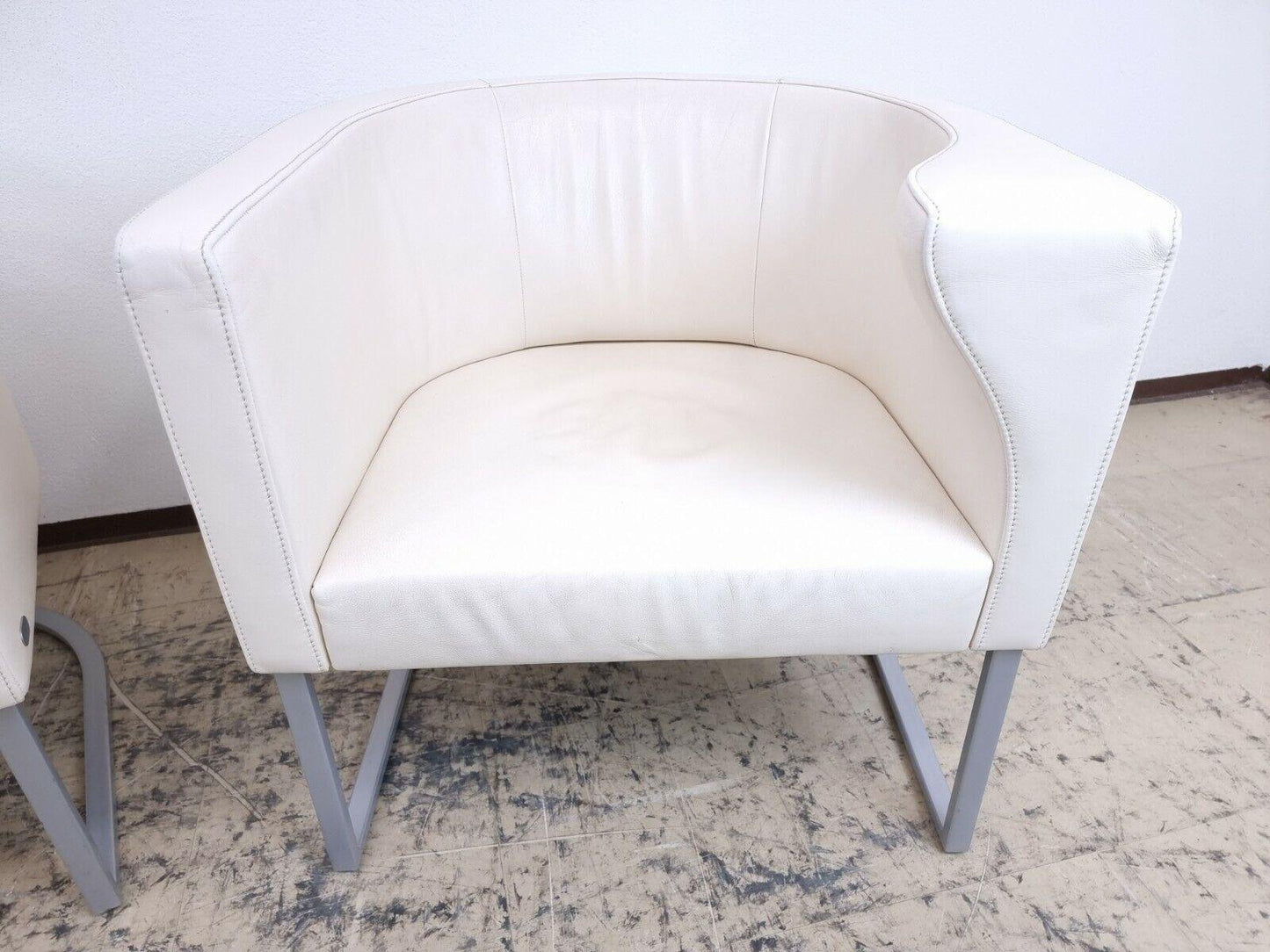 DS 207 Leather Armchair in Cream White from de Sede