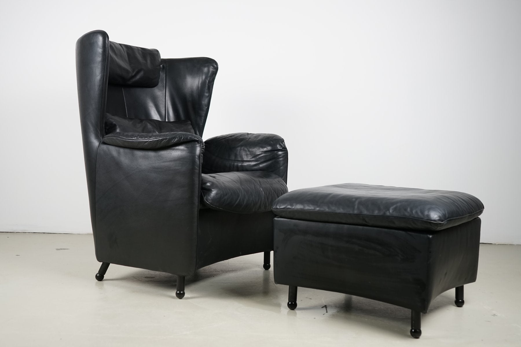 DS-23 Black Leather Chair & Ottoman by Josef Schulte for de Sede, 1980s, Set of 2