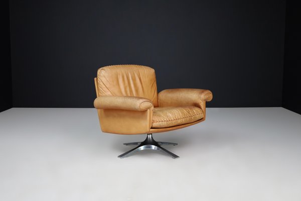 DS-31 Lounge Chair in Patinated Cognac Brown Leather from de Sede, Switzerland, 1970s-TRW-1797119