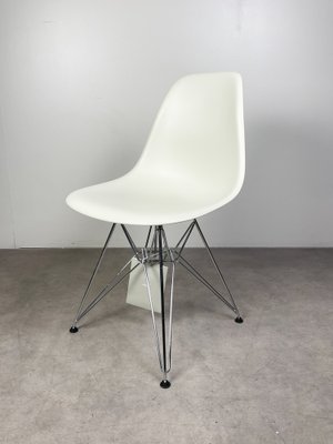 DSR Chairs by Charles and Ray Eames for Vitra, 2022-UVT-2028867