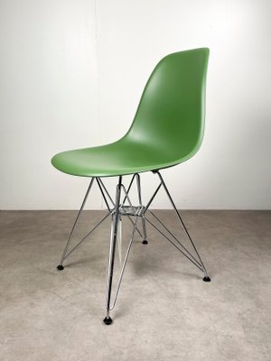 DSR Chairs by Charles and Ray Eames for Vitra, 2022-UVT-2027019