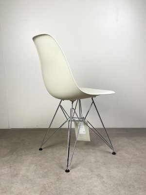 DSR Chairs by Charles and Ray Eames for Vitra, 2022-UVT-2028867