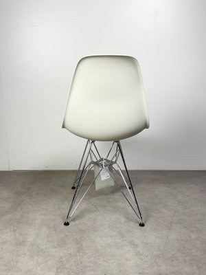 DSR Chairs by Charles and Ray Eames for Vitra, 2022-UVT-2028867