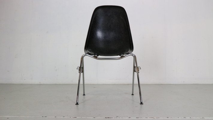 DSS Black Dining Room Chair by Charles & Ray Eames for Herman Miller, 1974-DT-2026174