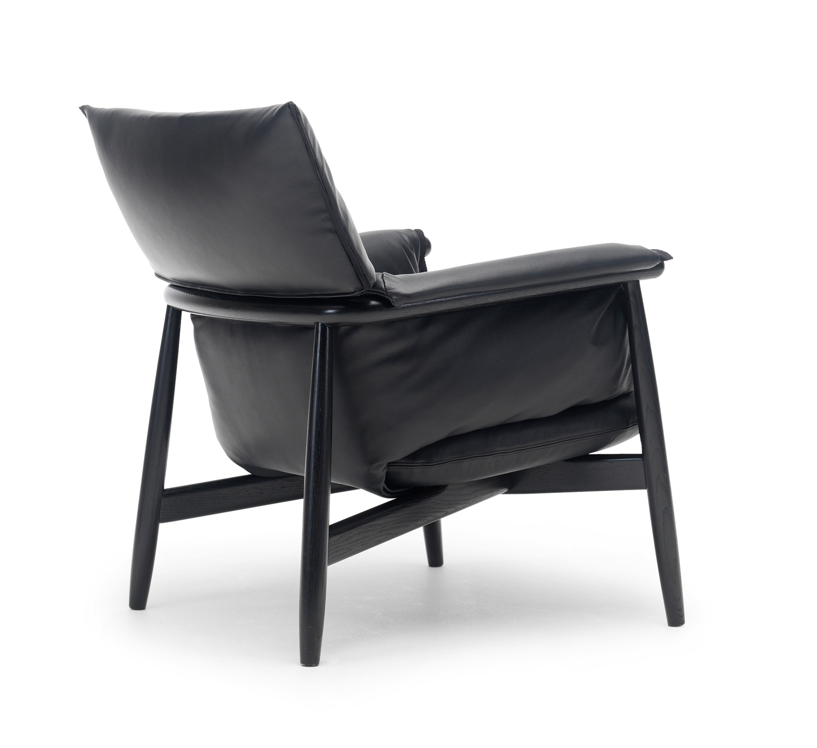 EO15 EMBRACE LOUNGE CHAIR