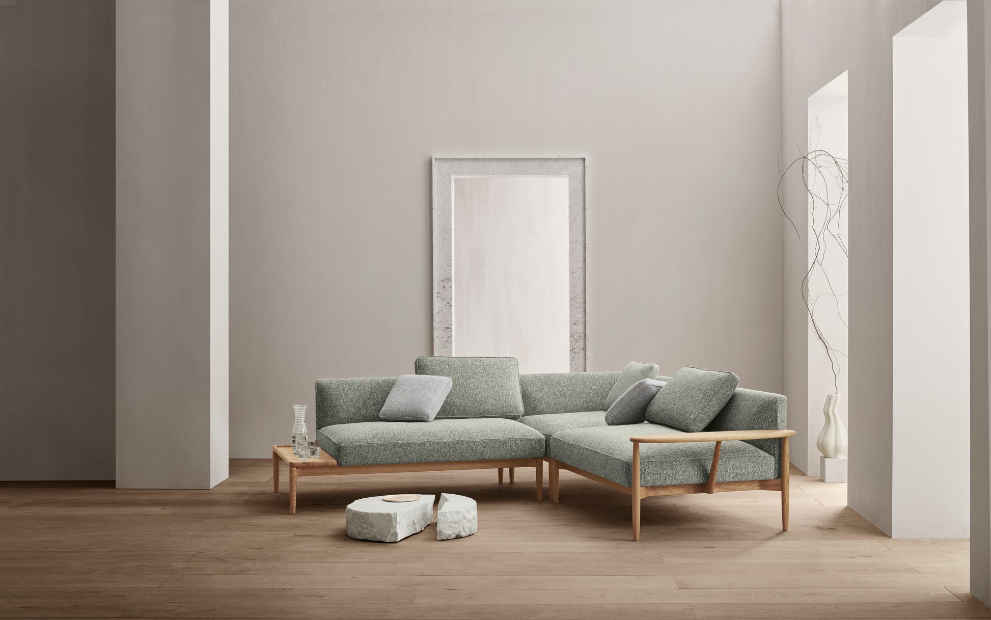 E300 EMBRACE SOFA