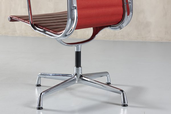 EA 108 Chair by Charles and Ray Eames for Vitra, 2000-SPE-1800622