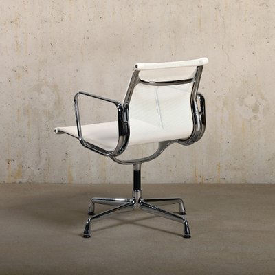 EA108 Aluminum Dining Chair in White Netweave Mesh by Charles & Ray Eames for Vitra, 2013-JK-1822987