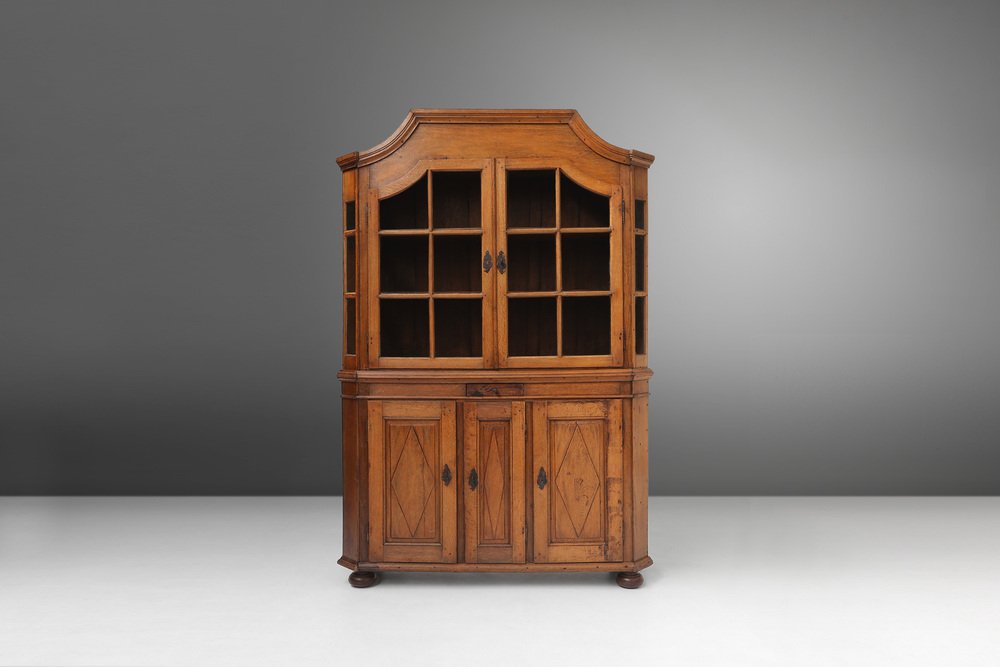 Early 18th Century German Vitrine Cabinet, 1730s