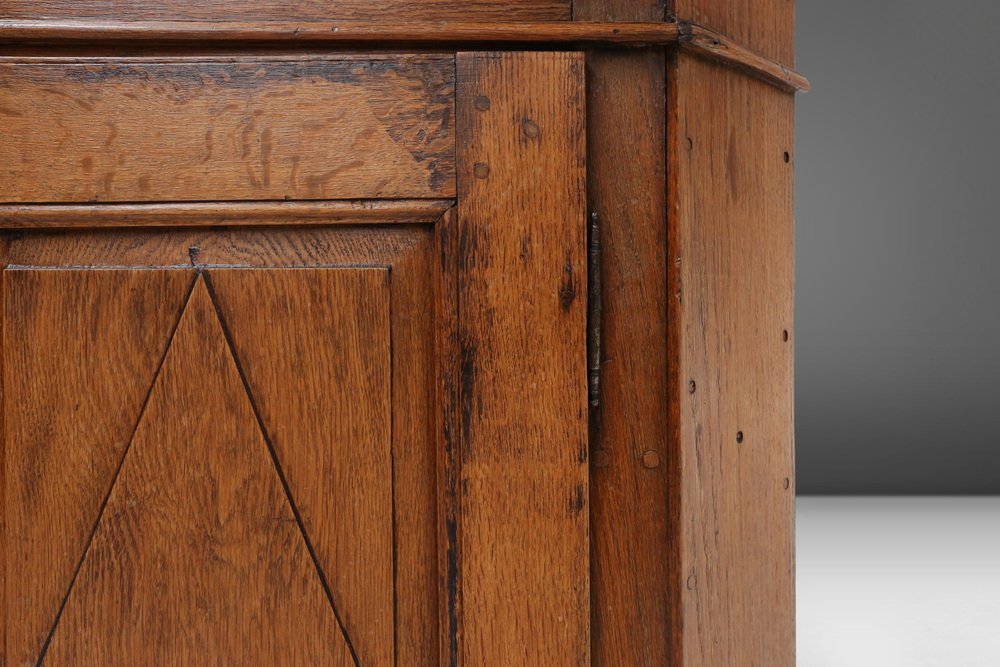 Early 18th Century German Vitrine Cabinet, 1730s