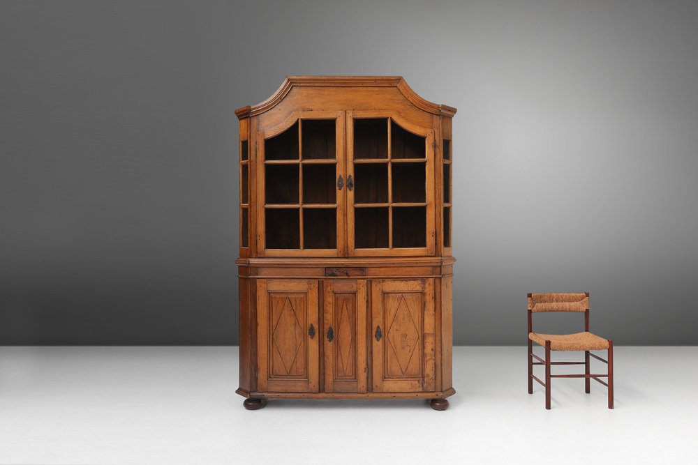 Early 18th Century German Vitrine Cabinet, 1730s