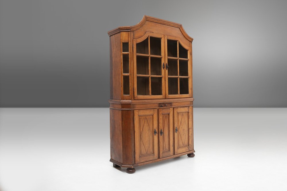 Early 18th Century German Vitrine Cabinet, 1730s