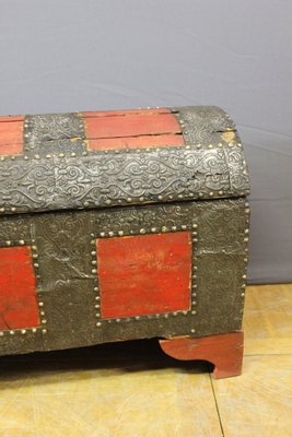 Early 18th Century Hammered Iron & Fir Chest-BCR-1315124