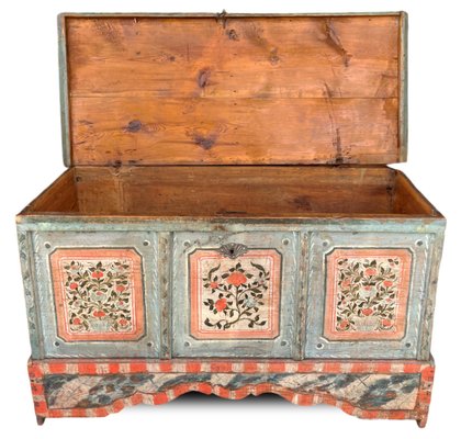 Early 19th Century Light Blue Floral Painted Blanket Chest-BGS-2035716