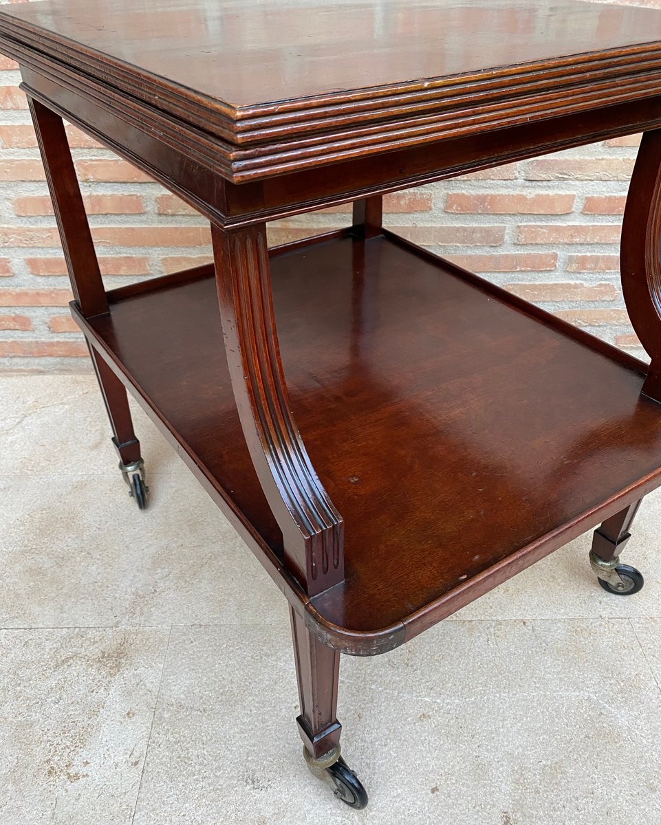 Early 20th Century Cherry Wood Serving Bar Cart with Removable Tray, 1940s