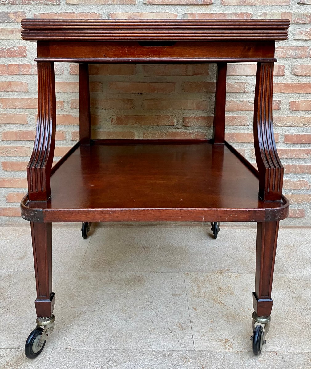 Early 20th Century Cherry Wood Serving Bar Cart with Removable Tray, 1940s