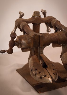 Early 20th Century Cobblers Double Shoe Stretcher Machine-AOI-1433311