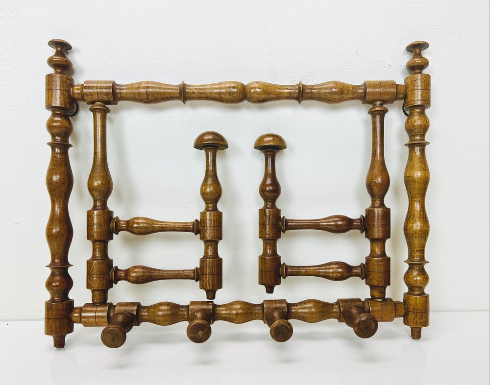 Early 20th Century Edwardian Foldable Turned Wood Wall Coat and Hat Rack, 1890s