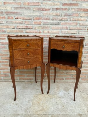 Early 20th Century French Marquetry and Iron Hardware Bedside Tables or Nightstands with Drawers and Open Shelf, Set of 2-NOU-1155133