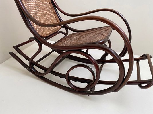 Early 20th Century Rocking Chair from Thonet-LKT-1398191