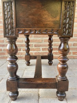 Early 20th Century Spanish Walnut Side Table-NOU-1124522