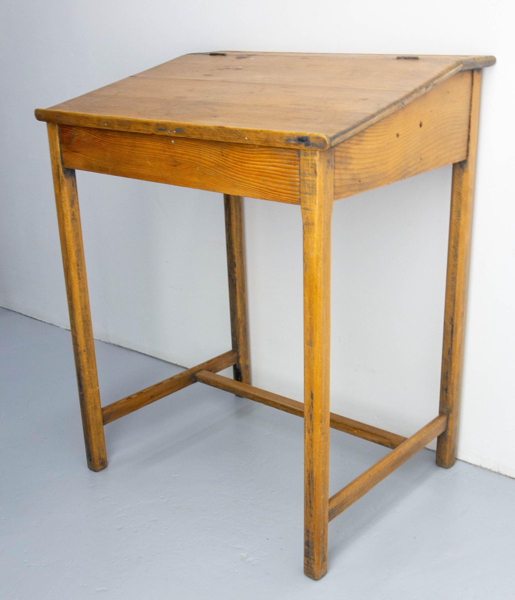 Early 20th Century Student Pine Writing Table with Slant Top, France, 1890s