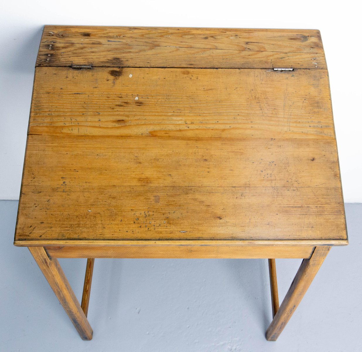 Early 20th Century Student Pine Writing Table with Slant Top, France, 1890s