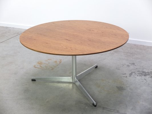 Early Round Teak Coffee Table by Arne Jacobsen for Fritz Hansen, 1960s-MHV-1275434