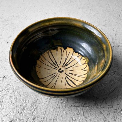 Early Shōwa Period Ceramic Japanese Bowl with Floral Pattern, 1950s-DWL-1821270