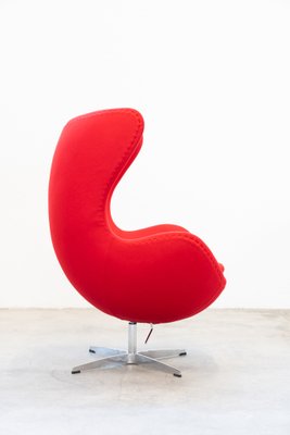 Egg Chair with Pouf by Arne Jacobsen for Fritz Hansen, 1980s, Set of 2-KNM-1770858