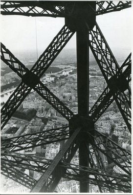 Eiffel Tower, Paris, 1955-DYV-701166