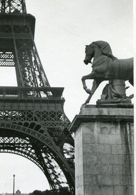 Eiffel Tower, Paris, 1955-DYV-701171