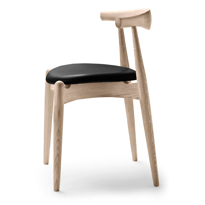 CH20 | Elbow Chair by Carl Hansen & Søn #Oak / Soaped / Leather Thor 301