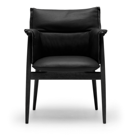 E005 EMBRACE ARMCHAIR