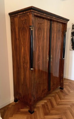 Empire Armoire in Walnut Veneer & Brass, Vienna, 1815-NNB-1786644