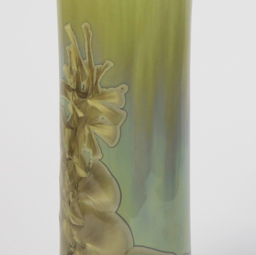 Enameled Porcelain Vase with Zinc Crystallization Technique