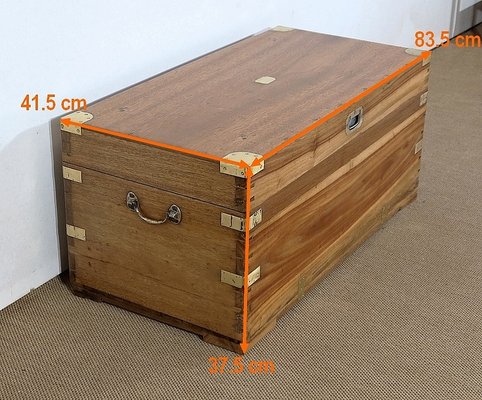 End of 19th Century Camphor and Blond Mahogany Travel Trunk-RVK-1312997