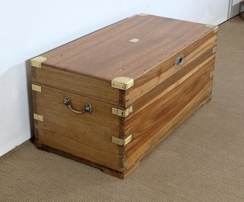 End of 19th Century Camphor and Blond Mahogany Travel Trunk-RVK-1312997