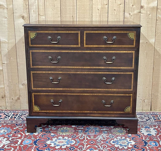 English Chest of Drawers in Mahogany, 1950s