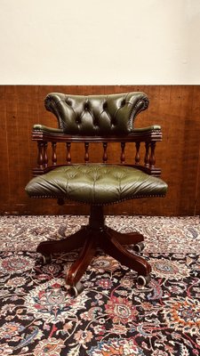 English Classic Chesterfield Captain Chair-STK-2043474