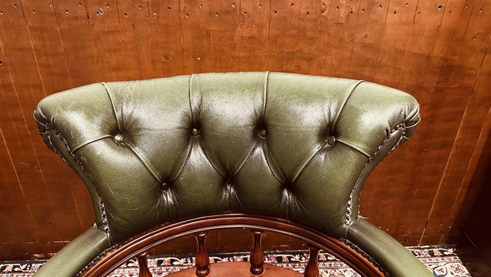 English Classic Chesterfield Captain Chair-STK-2043474