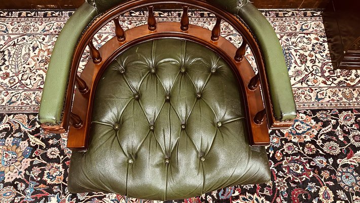 English Classic Chesterfield Captain Chair-STK-2043474