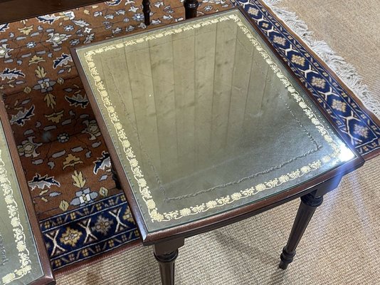 English Nesting Tables in Mahogany and Leather Top Under Glass, 1950s, Set of 3-QYF-1724022