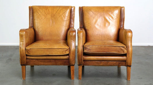 English nLeather Armchairs in Light Cognac Color, Set of 2