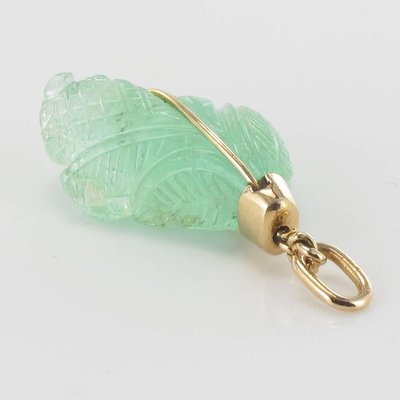 Engraved Emerald and 18 Karat Gold Pendant Charm, 1960s-OLU-896387