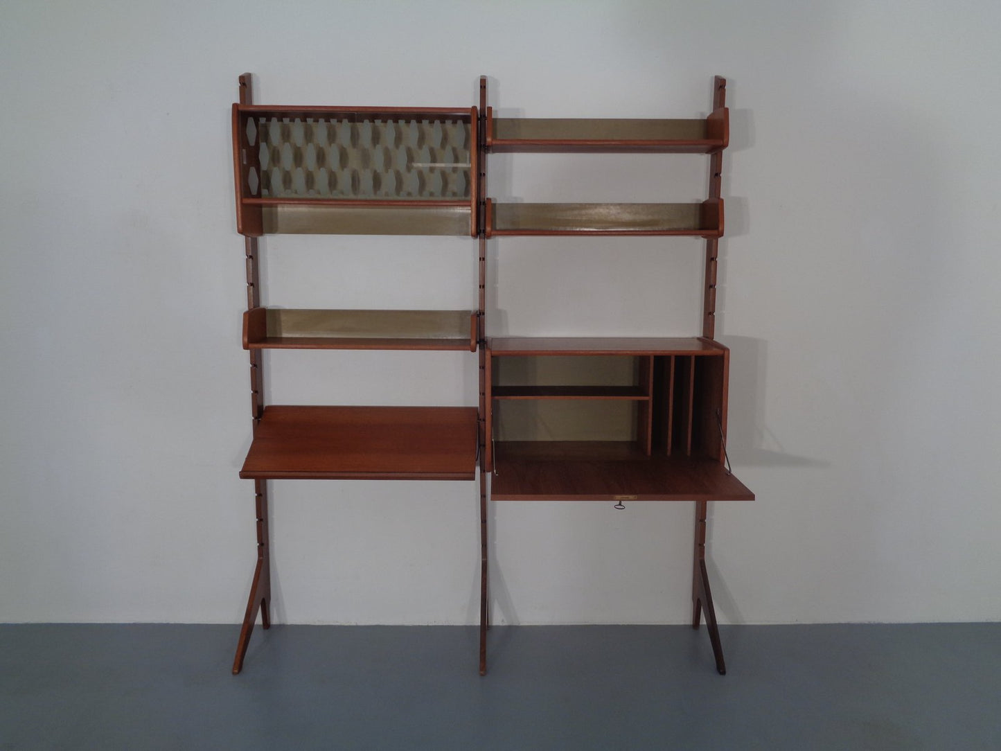 Ergo Teak Wall Shelving Unit by John Texmon Einar Blindheim for Blindheim, Norway, 1950s, Set of 9